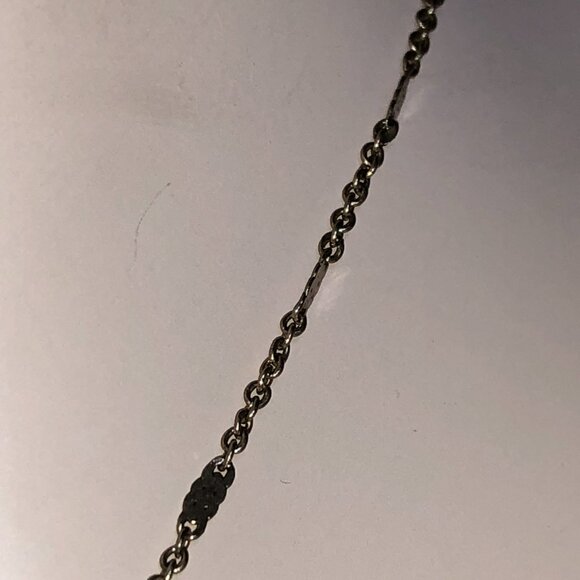 CHLOE + ISABEL Blush Bloom Petite Pendant Necklace N612PIAG - Picture 3 of 3